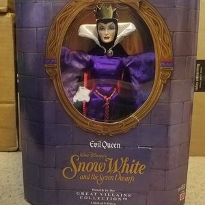 1998 Disney Collector Dolls: Great Villains Collection - Evil Queen